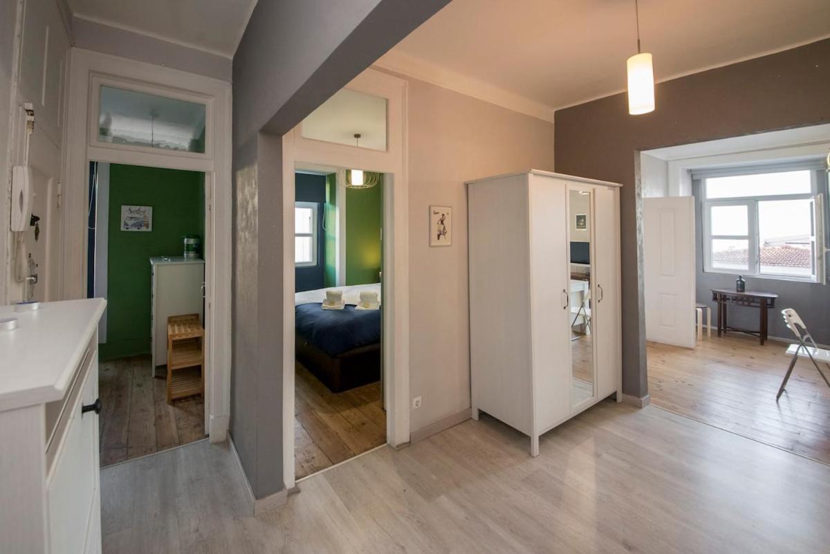 Captain House, Amazing In Santos * Lissabon